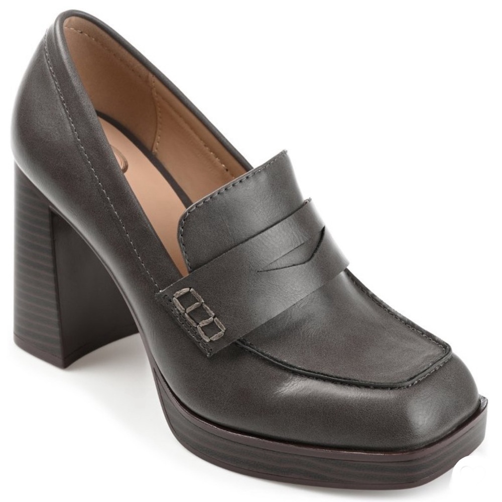 New-Women’s loafers, gray, size 8, Journee Collection